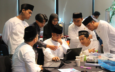 Perkuat Kompetensi Guru di Era Digital, Delegasi MI Qudsiyyah Tuntaskan Seluruh Rangkaian Program KOMPAK Djarum Foundation